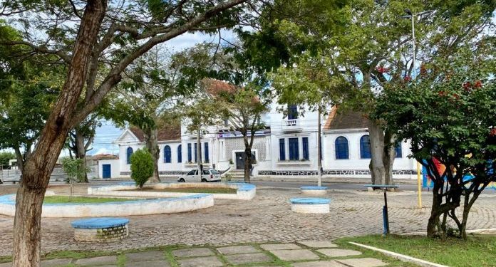 Serrinha recebe primeira Feira Literária na região do Sisal