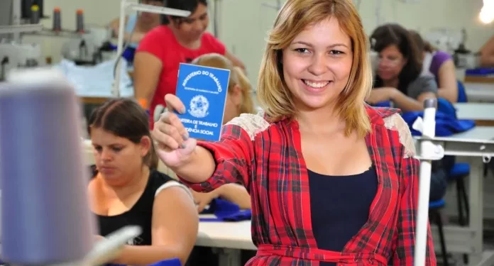 Bahia gerou 50.955 vagas de emprego no primeiro semestre do ano