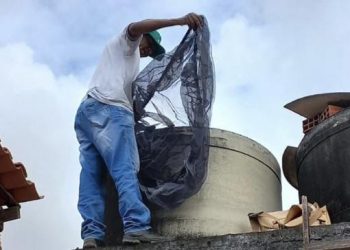 Prefeitura de Feira intensifica distribuição de capas para cobertura de caixas d´água no combate à dengue