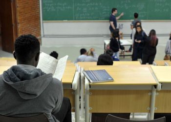 MEC abre 6 mil vagas no ensino superior para estudantes estrangeiros