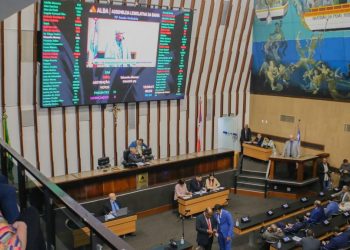 Coelba busca apoio político na AL-BA para tentar renovar concessão 