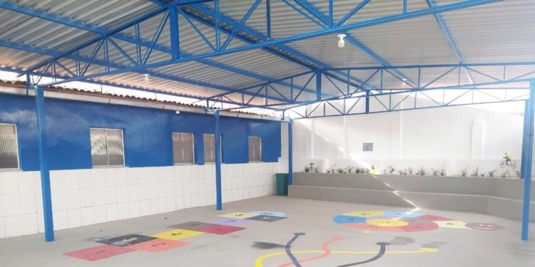 Centro de Educação Infantil, na Baraúnas, ganha praça recreativa nesta sexta