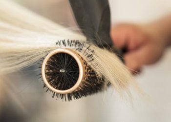 Feira: inscrições abertas para curso gratuito de corte de cabelo e escova