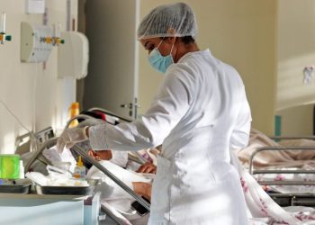 Ministério da Saúde publica portaria que amplia recursos da Bahia em 9% para auxiliar pagamento do piso de enfermagem