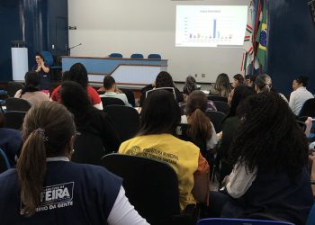 Enfermeiros participam de mais uma atualização sobre manejo para dengue