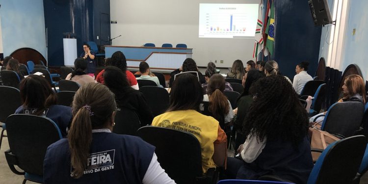 Enfermeiros participam de mais uma atualização sobre manejo para dengue