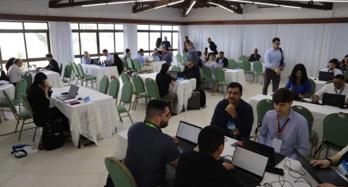 Profissionais do setor aéreo discutem em Salvador voos para alta temporada