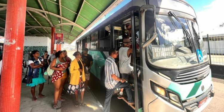 Feirenses aprovam o acesso livre aos terminais Norte, Sul e a integração direta nos ônibus