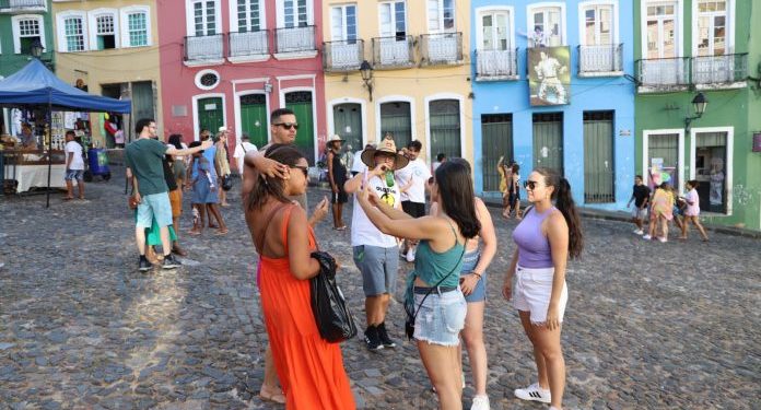 Atividades turísticas na Bahia mantêm tendência de crescimento em 2023