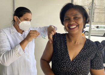 Vacina contra febre amarela disponível durante todo ano nas unidades de saúde