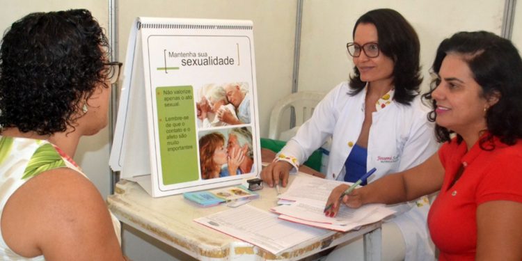 Oferta de serviços de saúde na comemoração dos 190 anos de Feira