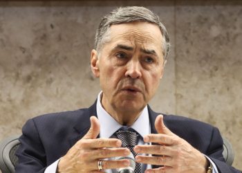 Barroso nega crise entre Supremo e Congresso