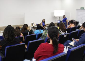 Deficiência visual e inclusão nas escolas municipais é tema de formação para coordenadores pedagógicos