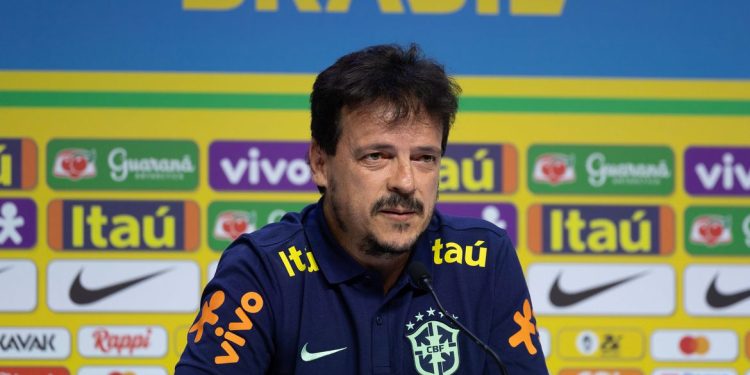 Diniz convoca Seleção praticamente sem mudanças para as eliminatórias