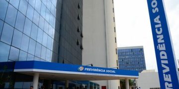 INSS começa a telefonar para segurados anteciparem perícia médica via Atestmed