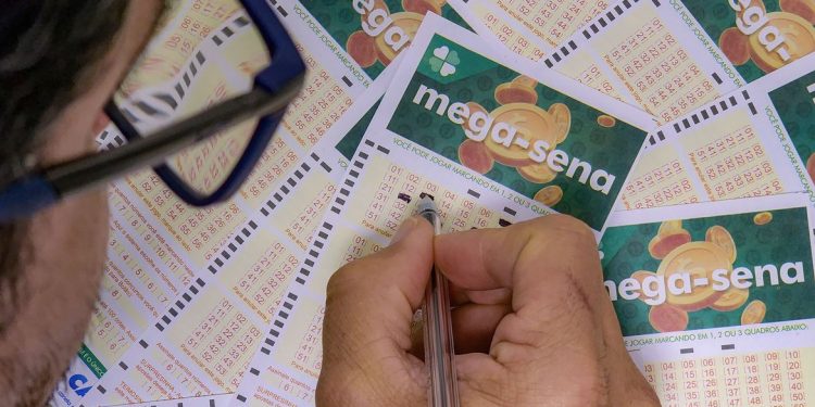 Mega-Sena acumula e prêmio vai a R$ 48 milhões