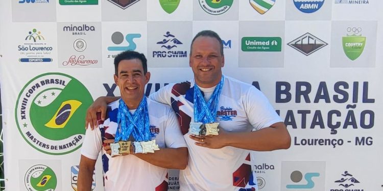 Nadadores feirenses conquistam título nacional