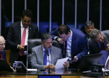 Câmara aprova projeto de lei de taxação para super-ricos