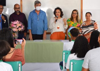 Prefeitura e Centro Evangélico assinam convênio de parceria para reforma em escola municipal