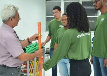 Coelba oferece vagas gratuitas para Escola de Eletricistas na BA
