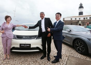 Jerônimo Rodrigues e BYD lançam pedra fundamental das fábricas em Camaçari, na segunda-feira (9)