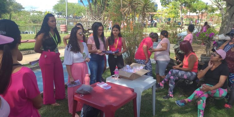 Dia Mundial de Combate ao Câncer de Mama é celebrado com ação de saúde no Parque da Lagoa