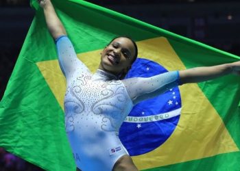 Ginasta Rebeca Andrade é bicampeã mundial do salto na Bélgica
