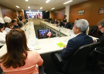 Governo da Bahia anuncia concurso e nomeações de mais de 600 professores e técnicos