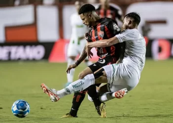 Vitória empata com o Juventude no Barradão e mantém a liderança na Série B