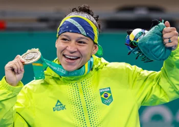 Bia Ferreira bate colombiana e leva ouro nos Jogos Pan-Americano 2023
