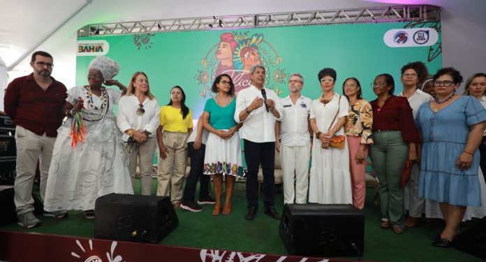 Governador prestigia segundo dia de programação da Flica 2023