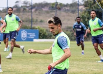 Em confronto direto contra o rebaixamento, Bahia enfrenta o Cruzeiro nesta quarta