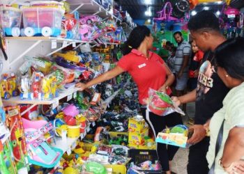 Segunda parcela do décimo terceiro salário vai injetar mais de R$ 22 milhões na economia feirense