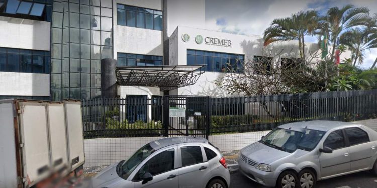 Biomédicas são condenadas a pagar R$ 50 mil na Bahia por realizar procedimentos estéticos invasivos