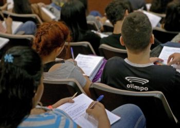 Enem 2023: dormir bem e ter momentos de lazer são estratégias para fazer uma boa prova