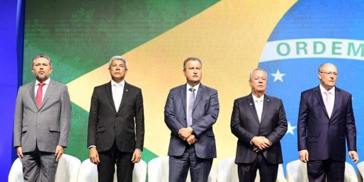 Governador participa da posse do presidente e da nova diretoria da Confederação Nacional da Indústria