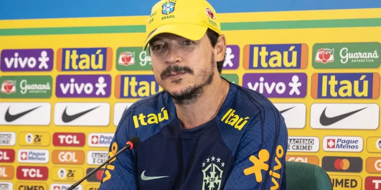 Eliminatórias: Diniz diz esperar dificuldades diante da Colômbia