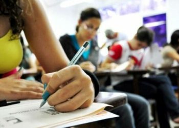 Mulheres representam mais de 60% dos inscritos no Enem