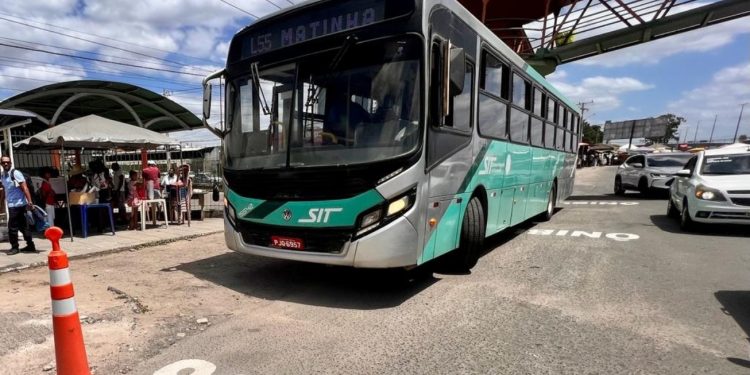 Santa Quitéria e Adelba passam a ter linha expressa de ônibus