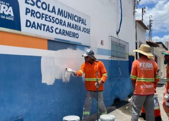 Operação limpa muros de 12 unidades escolares alvos de pichação