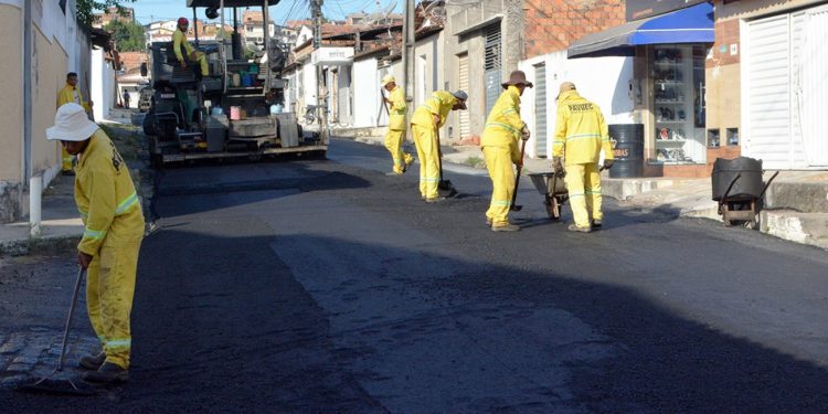 Bairro Gabriela ganha pavimentação asfáltica em cinco ruas