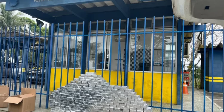 Homem é perseguido e preso pela PRF com 247 Kg de cocaína