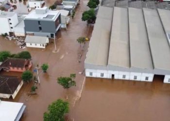 Fortes chuvas no Sul do país deixam sete mortos e mais de 13 mil desabrigados