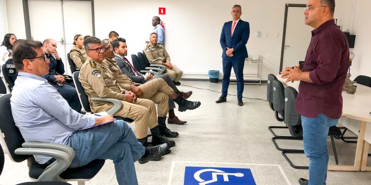 Secretários municipais participam de encontro com Ministério Público para organização da Micareta