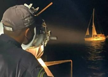 Veleiro alemão é apreendido na costa da Bahia com duas toneladas de drogas