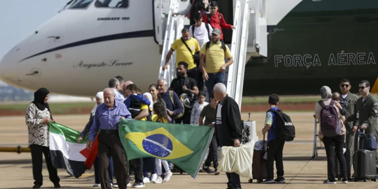 Pela 1ª vez, brasileiros que estavam na Cisjordânia são resgatados