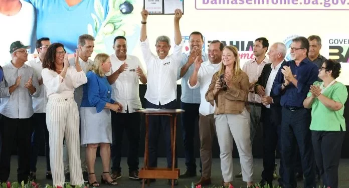 Governo sanciona lei que institui o Bahia Sem Fome