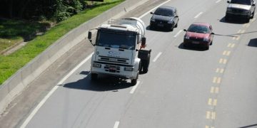 Motoristas das categorias C, D ou E têm até 28 de dezembro para realizar exame toxicológico