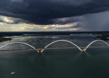 Último fim de semana do ano terá chuvas em grande parte do país