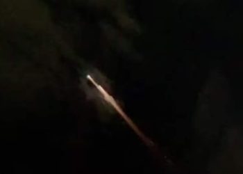 Clarão no céu é visto em diversas cidades da Bahia e pesquisadores apontam queda dos restos de foguete chinês